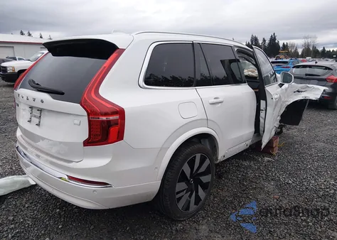 2024 Volvo Xc90 Recharge Plug-In Hybrid T8 Plus 6-Seater z USA, uszkodzony, nr VIN YV4H60LE7R1215100